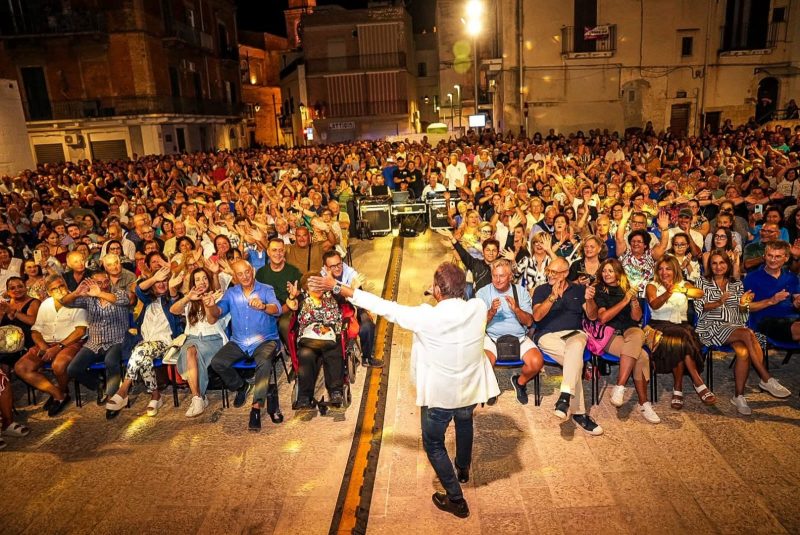 foto generiche piazza (2)